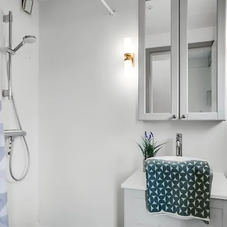 Апартаменты Vincent - From The Sea By Interhome *